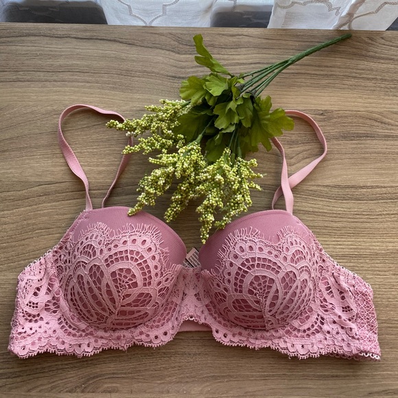 Victoria's Secret Other - Dream Angels Lace Demi Bra 34B